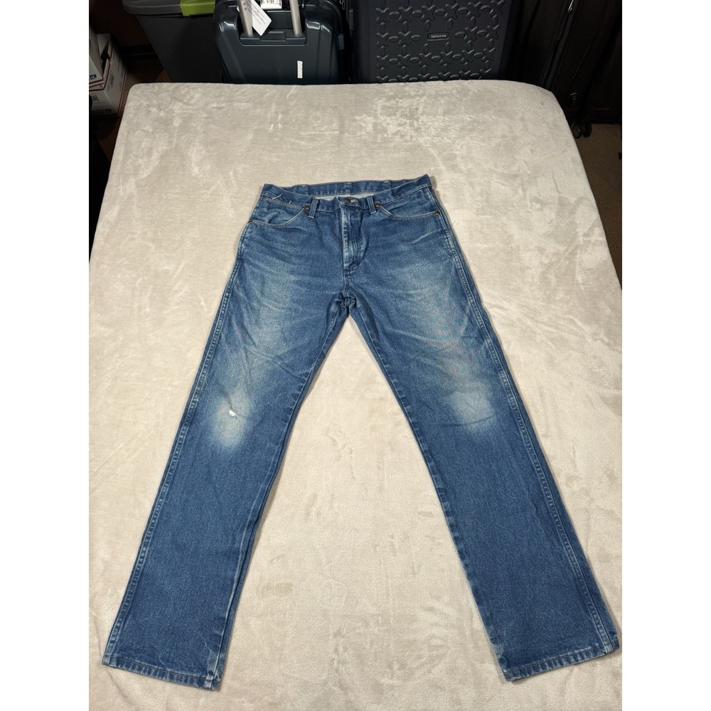 Wrangler 13mwz Cowboy Cut Jeans Size 32x30 Blue Faded Distressed Western Ranch